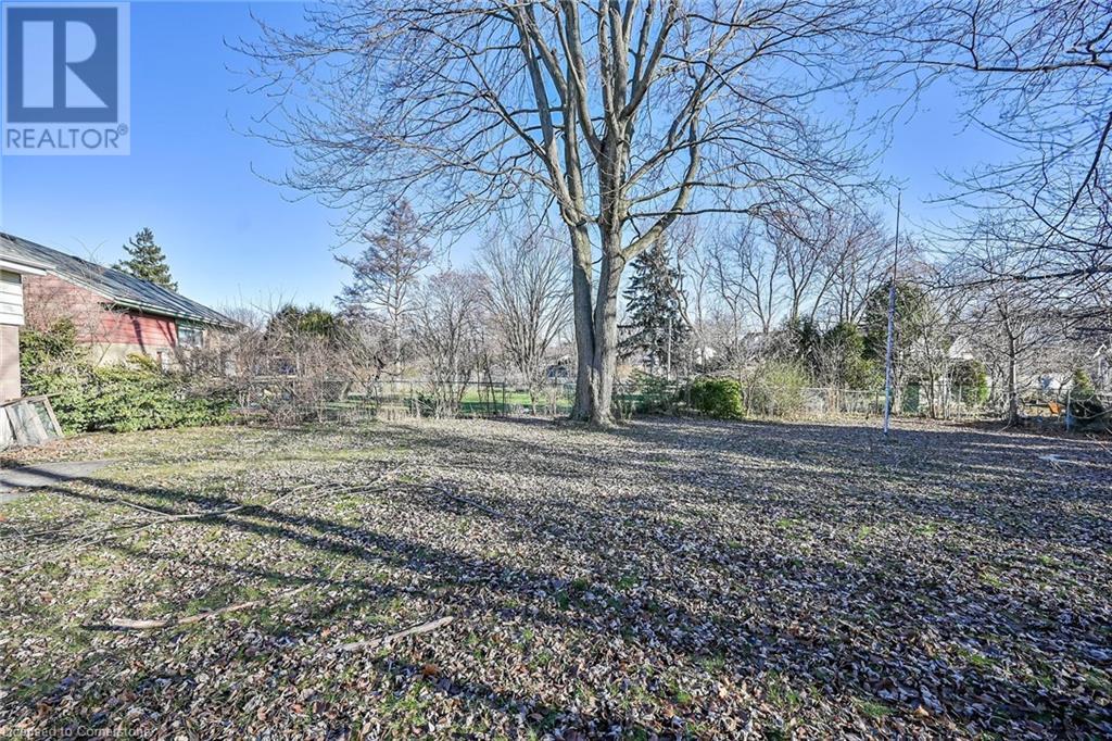 465 East 36th Street, Hamilton, Ontario  L8V 4A4 - Photo 34 - 40685040