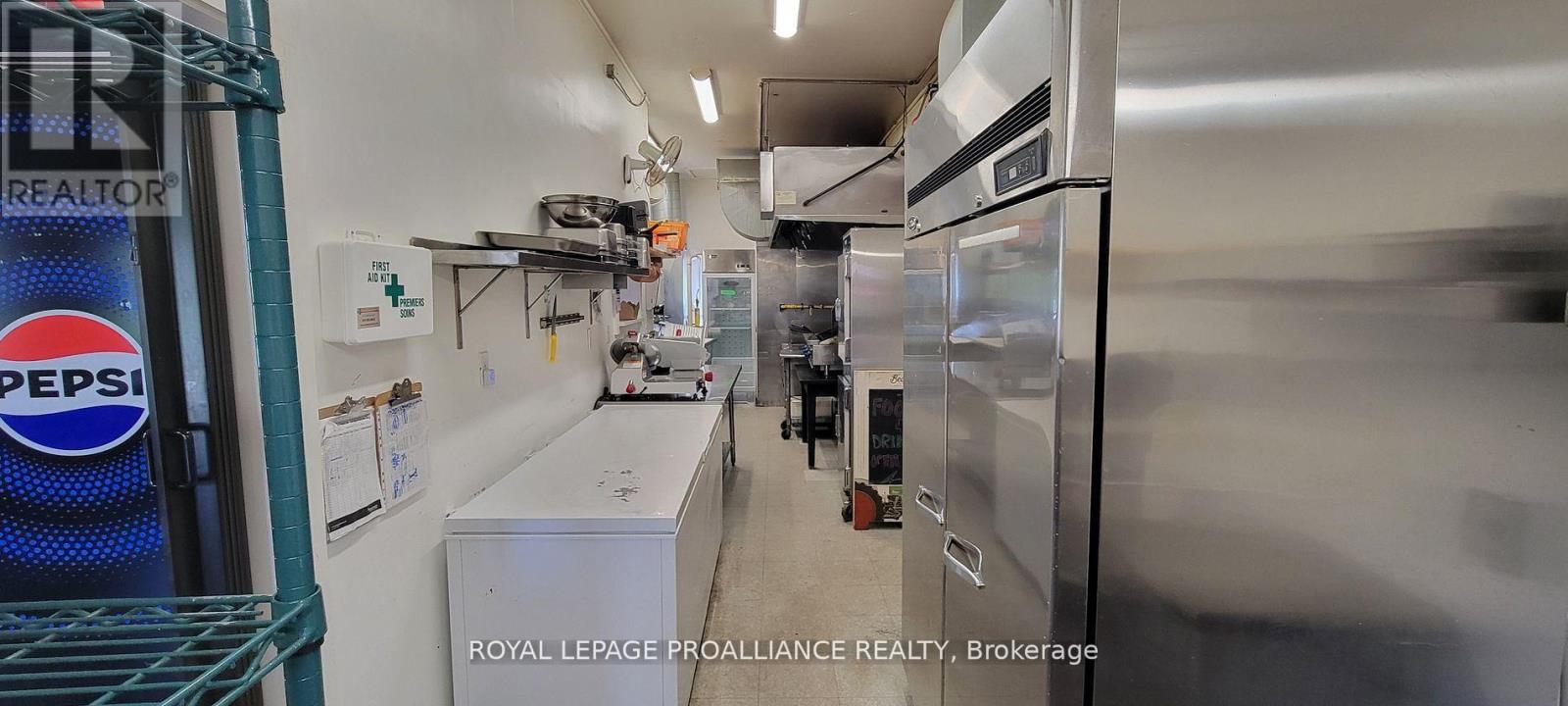 20261 Loyalist Parkway, Prince Edward County (Ameliasburgh), Ontario  K0K 1L0 - Photo 8 - X11891601