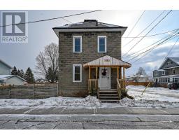 15 Thomas Street, Smiths Falls, Ca