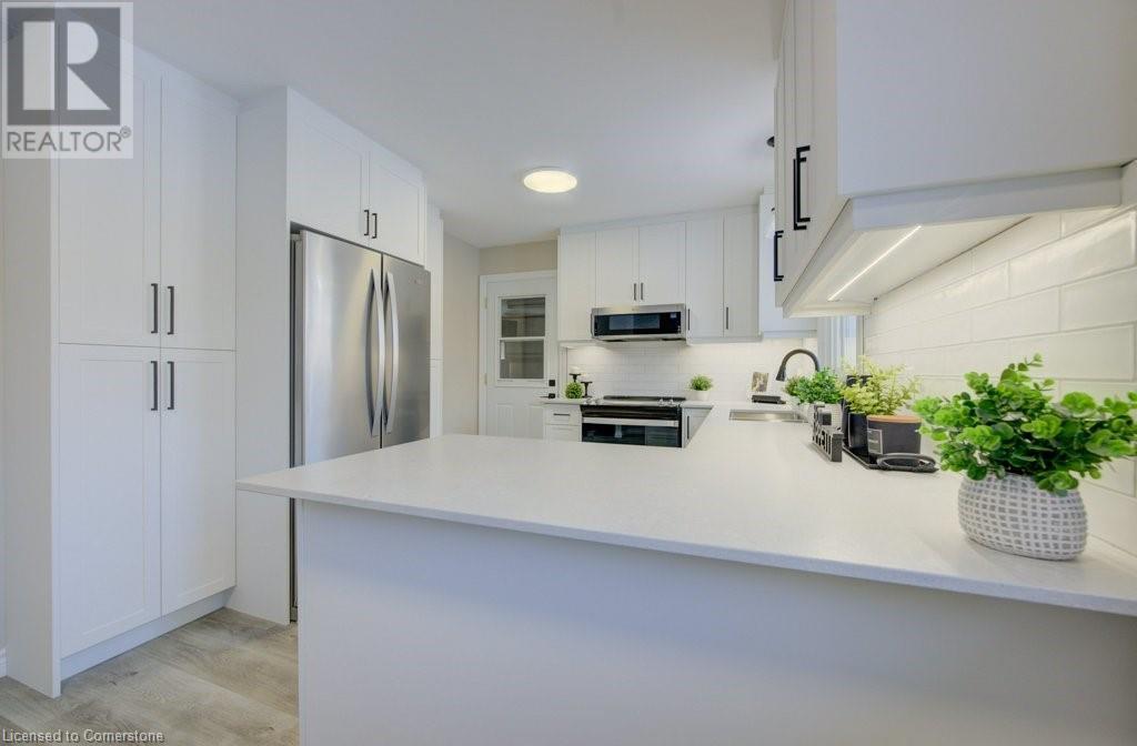60 Gilmour CrescentKitchener, Ontario  N2M 4N4 - Photo 9 - 40684643