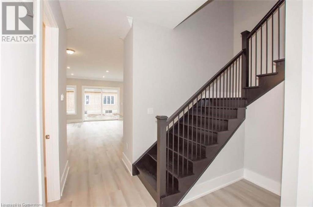 1060 Hansler Road, Welland, Ontario  L3C 7H7 - Photo 5 - 40684975