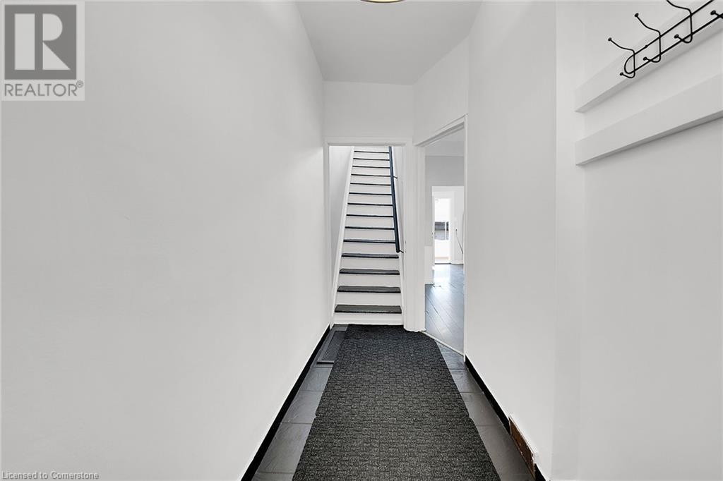 20 Keith Street, Hamilton, Ontario  L8L 3S1 - Photo 4 - 40684212