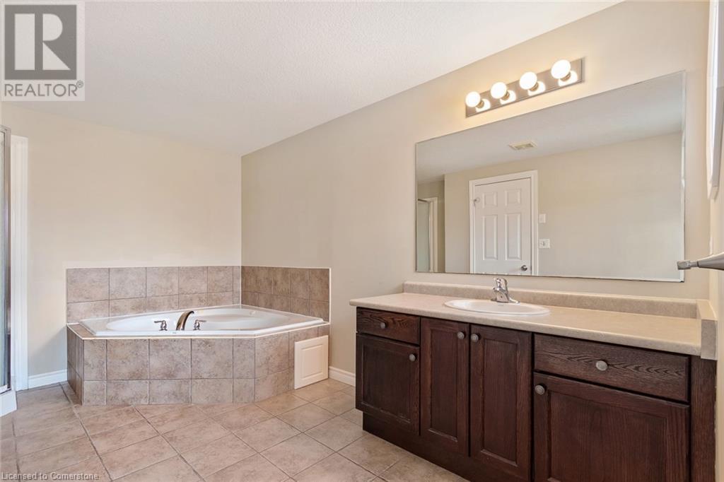 51 Seabrook Drive Unit# Upper, Kitchener, Ontario  N2R 1Y1 - Photo 27 - 40684161