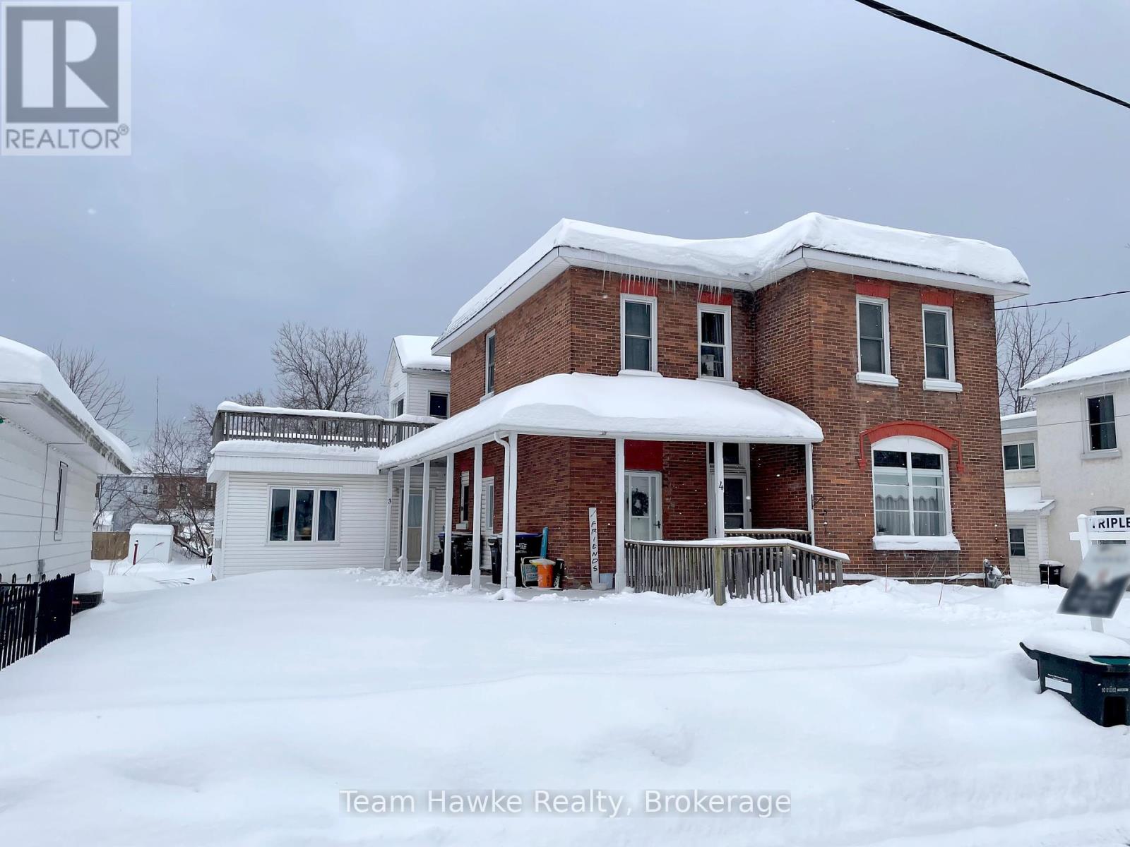 4 Maria Street, Penetanguishene, Ontario  L9M 1L6 - Photo 3 - S10898201