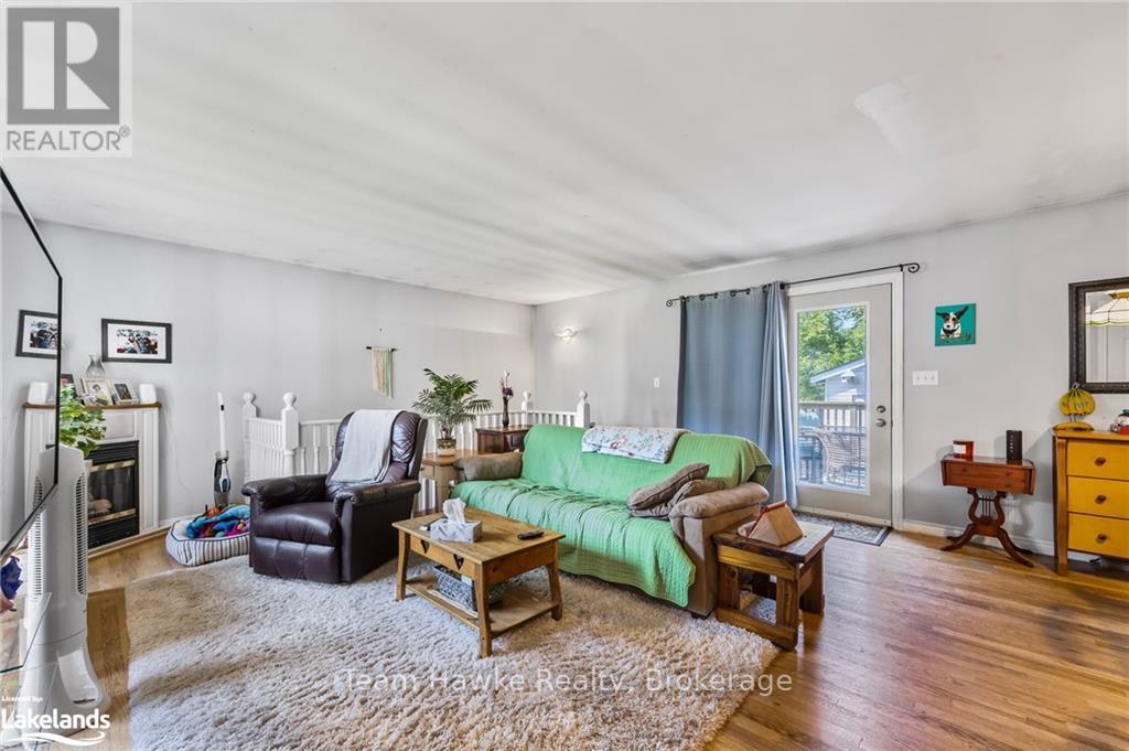 4 Maria Street, Penetanguishene, Ontario  L9M 1L6 - Photo 4 - S10898201