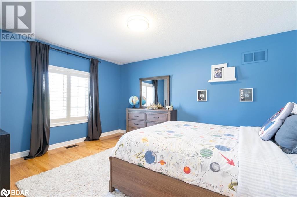 28 Camelot Square, Barrie, Ontario  L4M 0C3 - Photo 25 - 40680486