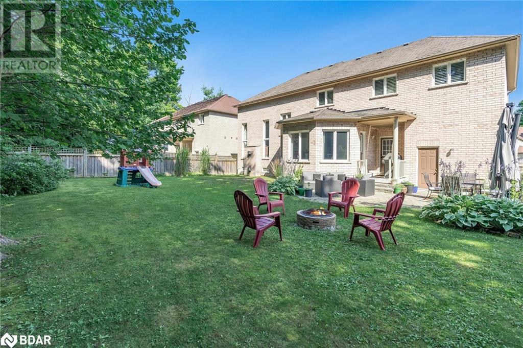 28 Camelot Square, Barrie, Ontario  L4M 0C3 - Photo 35 - 40680486