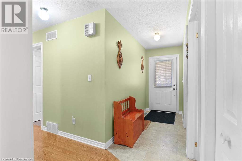 34 Bobolink Drive, Tillsonburg, Ontario  N4G 5S4 - Photo 18 - 40685137