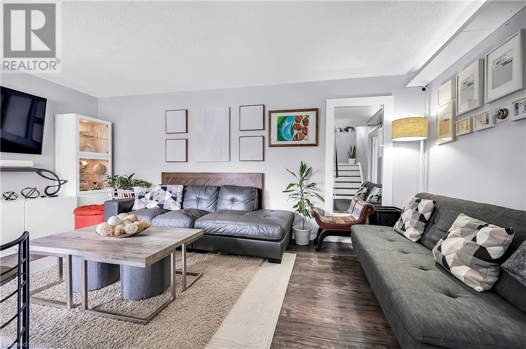 1300 Upper Ottawa Street Unit# 12, Hamilton, Ontario  L8M 1M8 - Photo 4 - 40685131