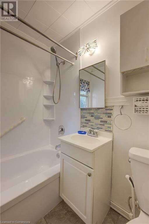 220 Mcanulty BoulevardHamilton, Ontario  L8H 3J1 - Photo 20 - 40685070