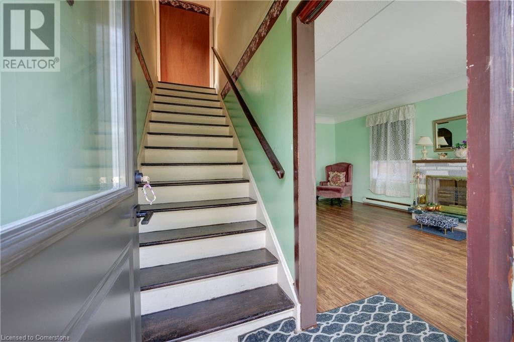 220 Mcanulty BoulevardHamilton, Ontario  L8H 3J1 - Photo 8 - 40685070