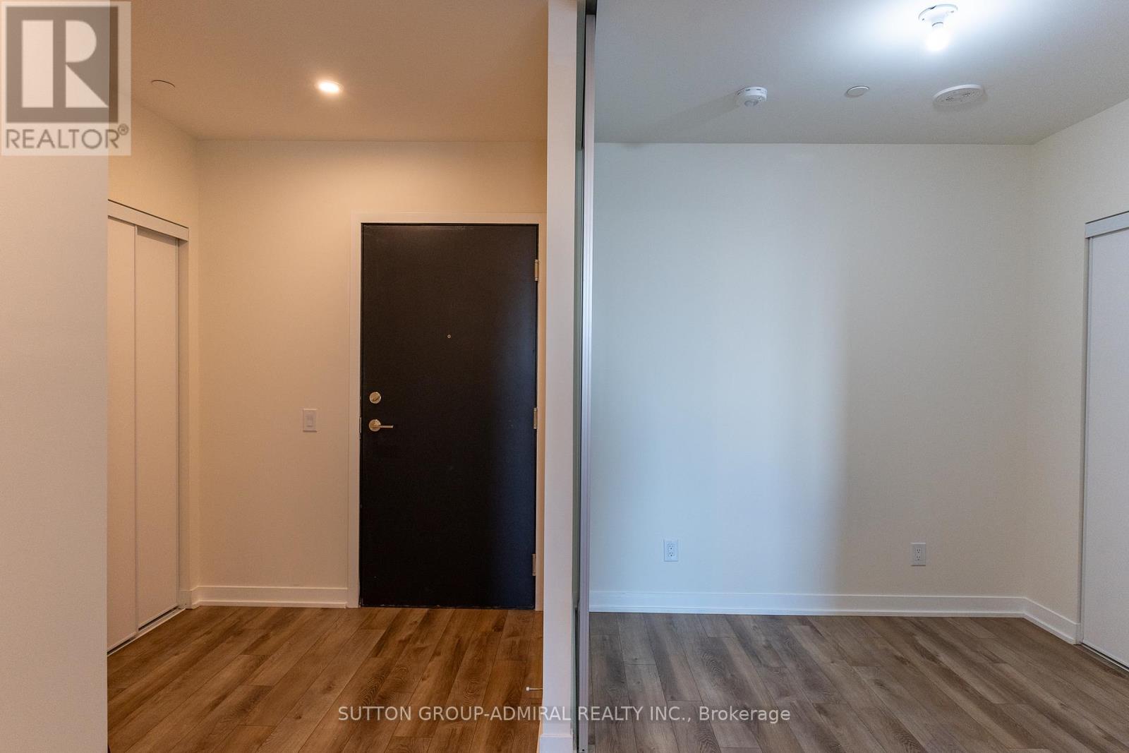 613 - 1808 St. Clair Avenue W, Toronto, Ontario  M6N 0C1 - Photo 2 - W11891774