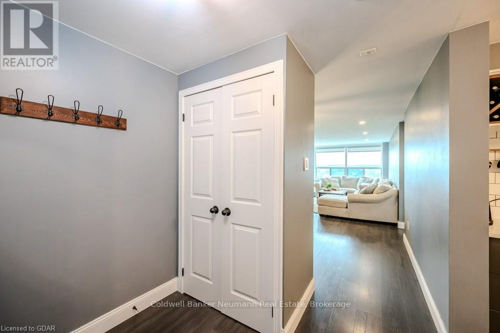 1206 - 55 Green Valley Drive, Kitchener, Ontario  N2P 1Z6 - Photo 3 - X11879870