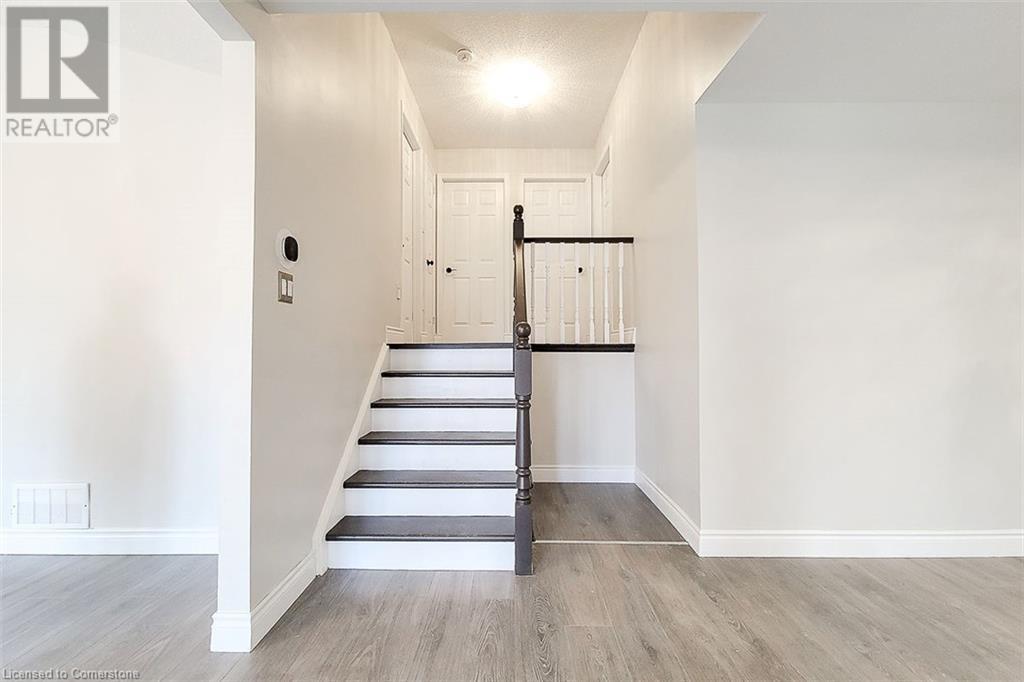 1654 Upper Wellington Street Unit# Upper, Hamilton, Ontario  L9B 2C2 - Photo 28 - 40685129