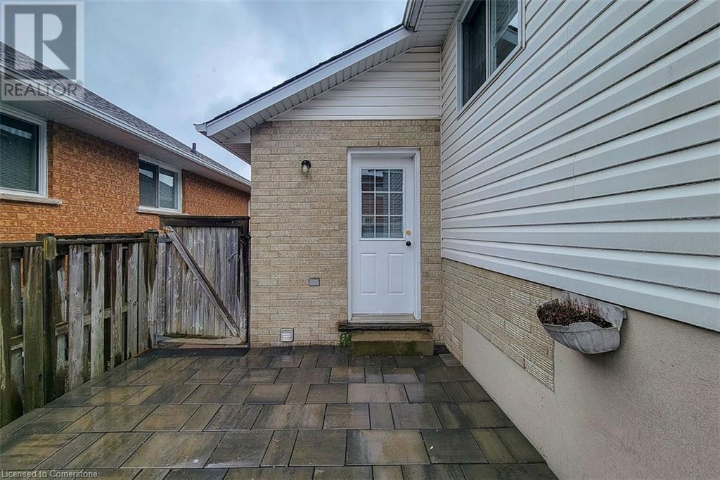 1654 Upper Wellington Street Unit# UpperHamilton, Ontario  L9B 2C2 - Photo 3 - 40685129