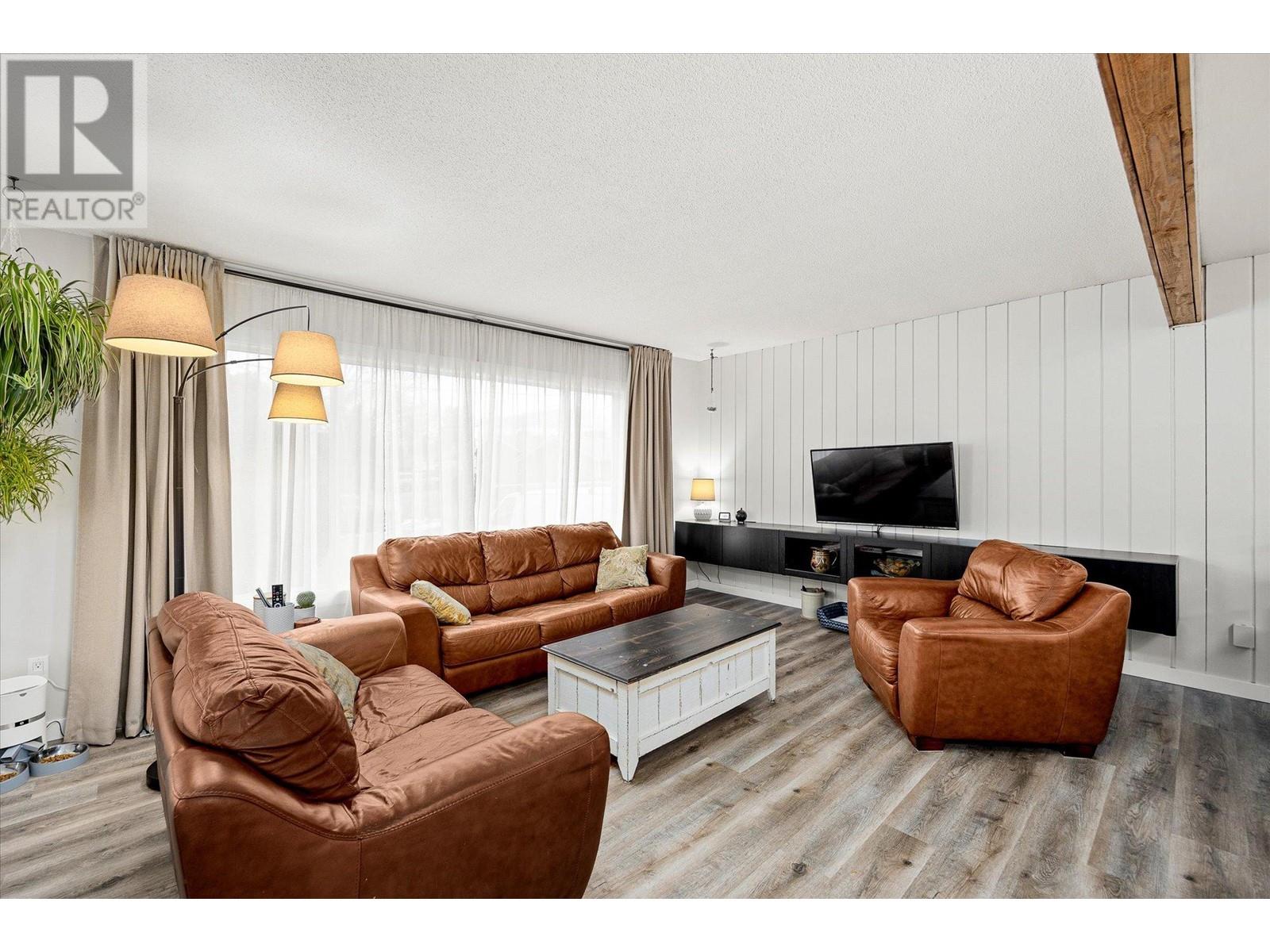 Property at 450 McDonald Road image 5