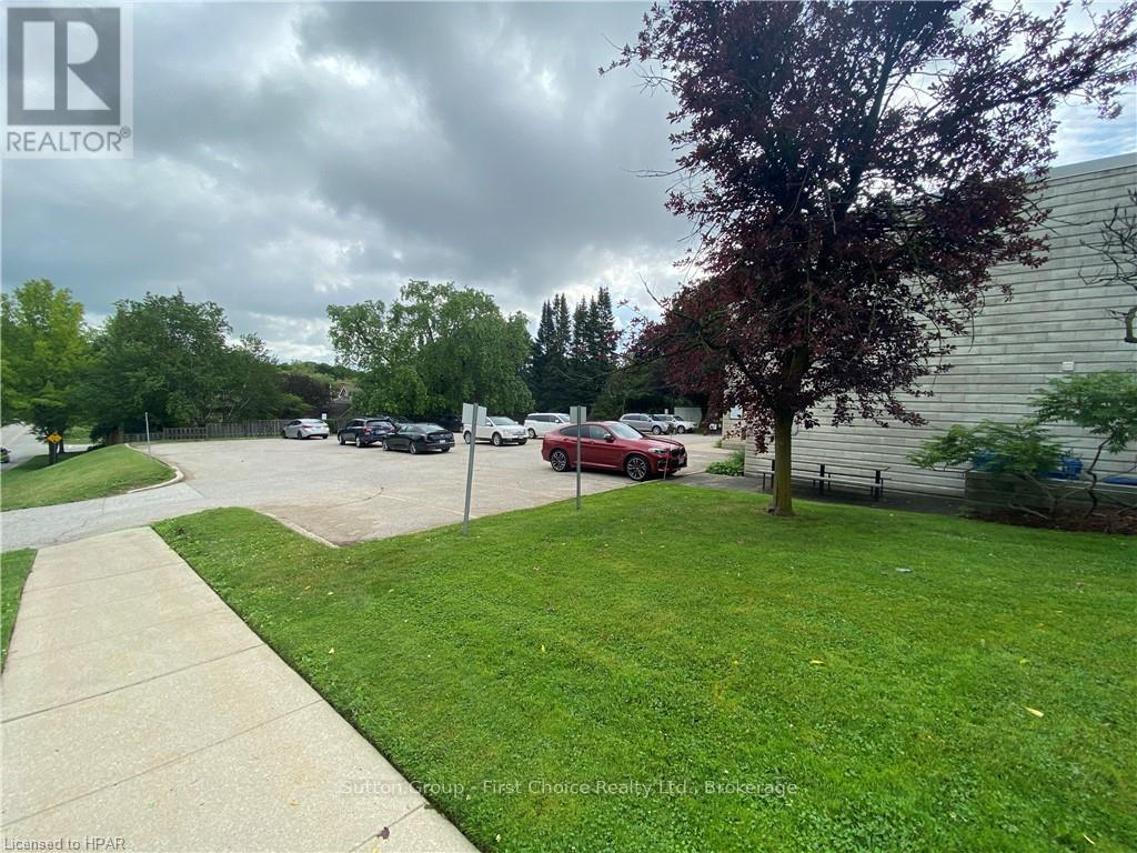 #207 - 386 Cambria Street, Stratford, Ontario  N5A 1J4 - Photo 2 - X11891856