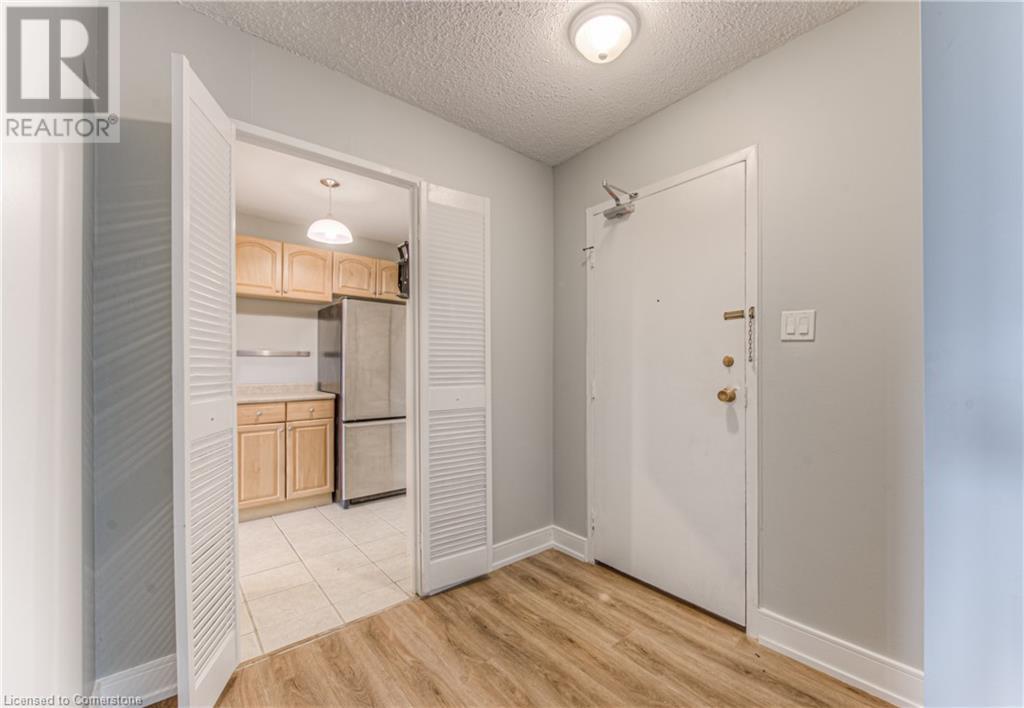 225 Harvard Place Unit# 810Waterloo, Ontario  N2J 4H4 - Photo 10 - 40685154