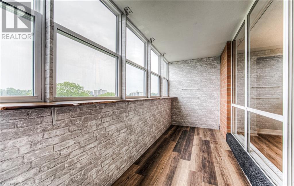 225 Harvard Place Unit# 810Waterloo, Ontario  N2J 4H4 - Photo 15 - 40685154
