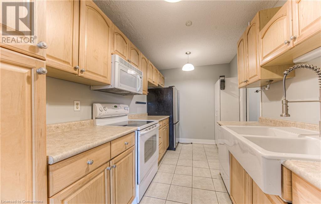 225 Harvard Place Unit# 810Waterloo, Ontario  N2J 4H4 - Photo 19 - 40685154
