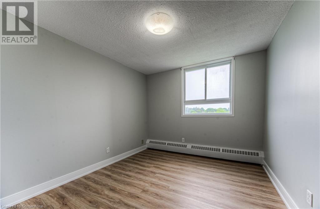 225 Harvard Place Unit# 810Waterloo, Ontario  N2J 4H4 - Photo 22 - 40685154