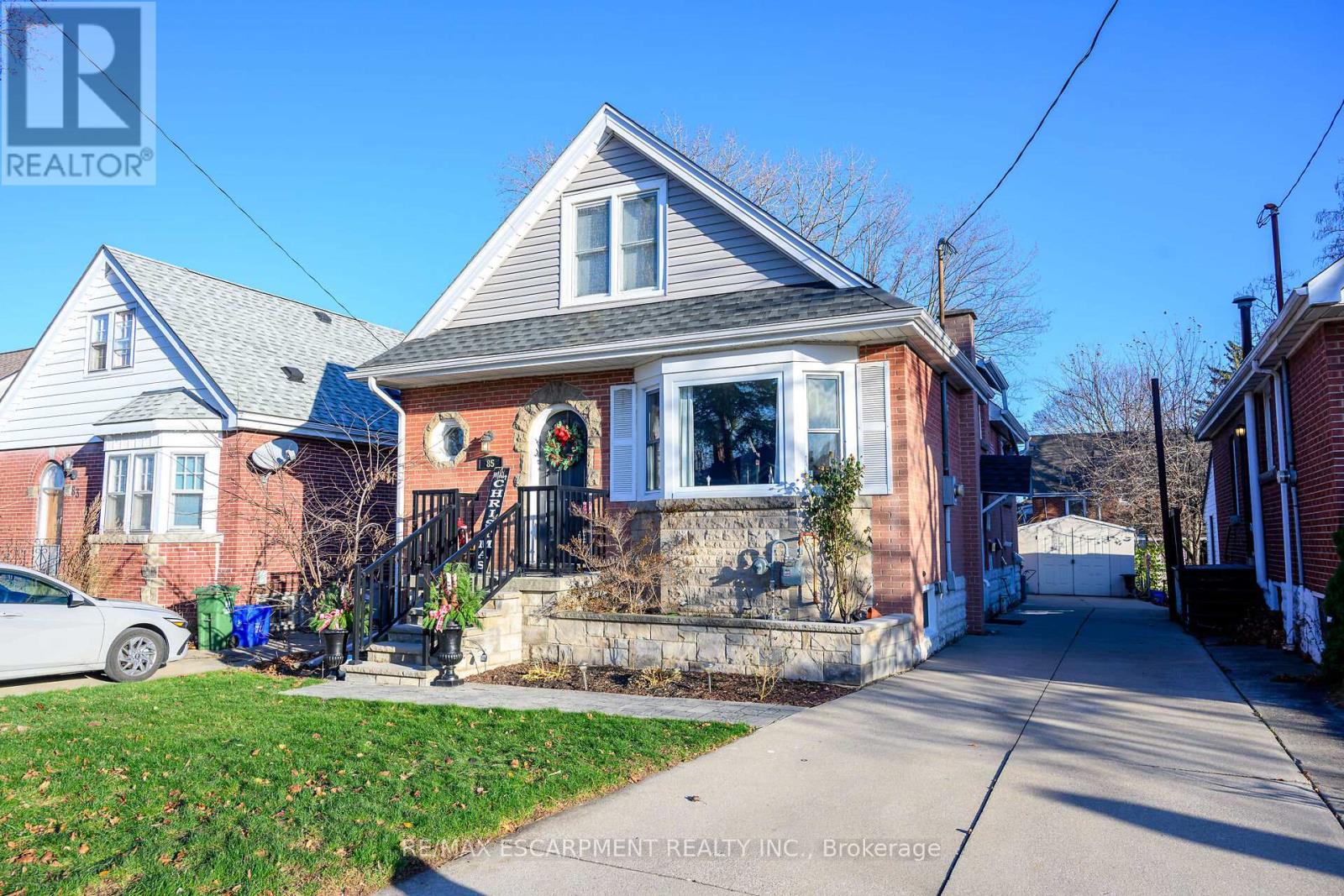 85 Barons Avenue S, Hamilton, Ontario  L8K 2Y4 - Photo 3 - X11891896