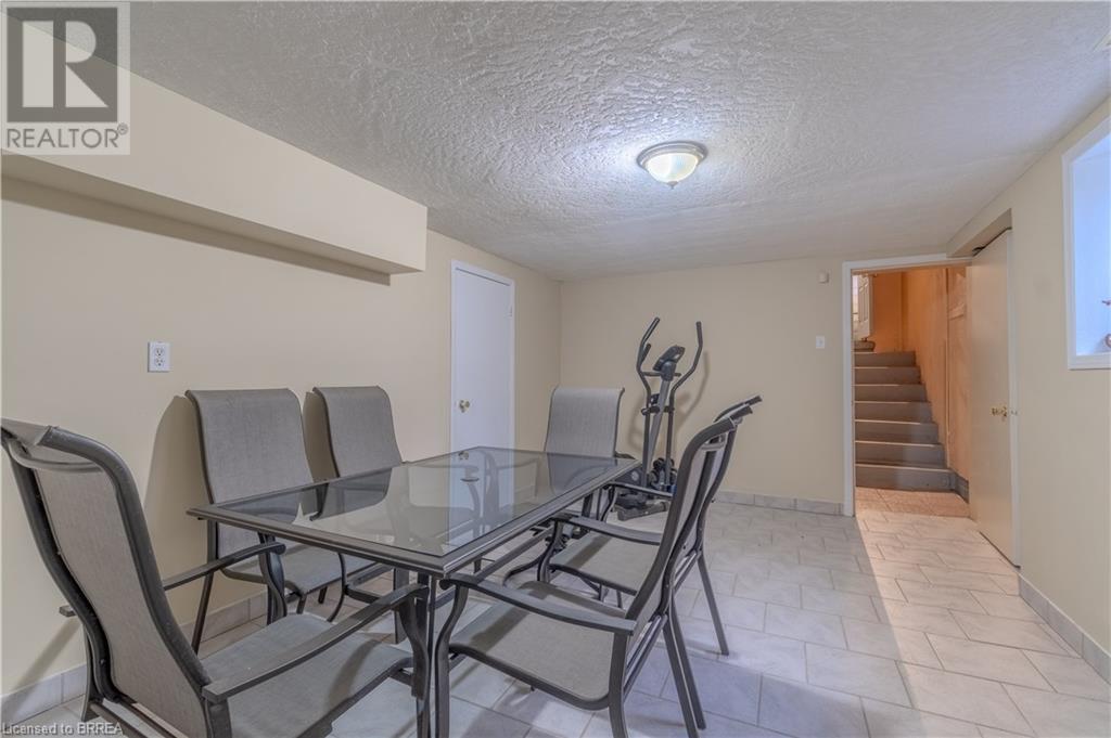 124 Madden Street, Brantford, Ontario  N3T 5M1 - Photo 15 - 40685094