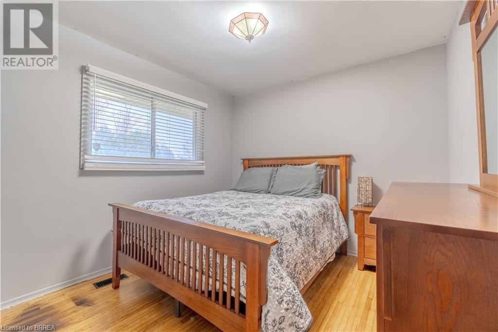 124 Madden Street, Brantford, Ontario  N3T 5M1 - Photo 16 - 40685094