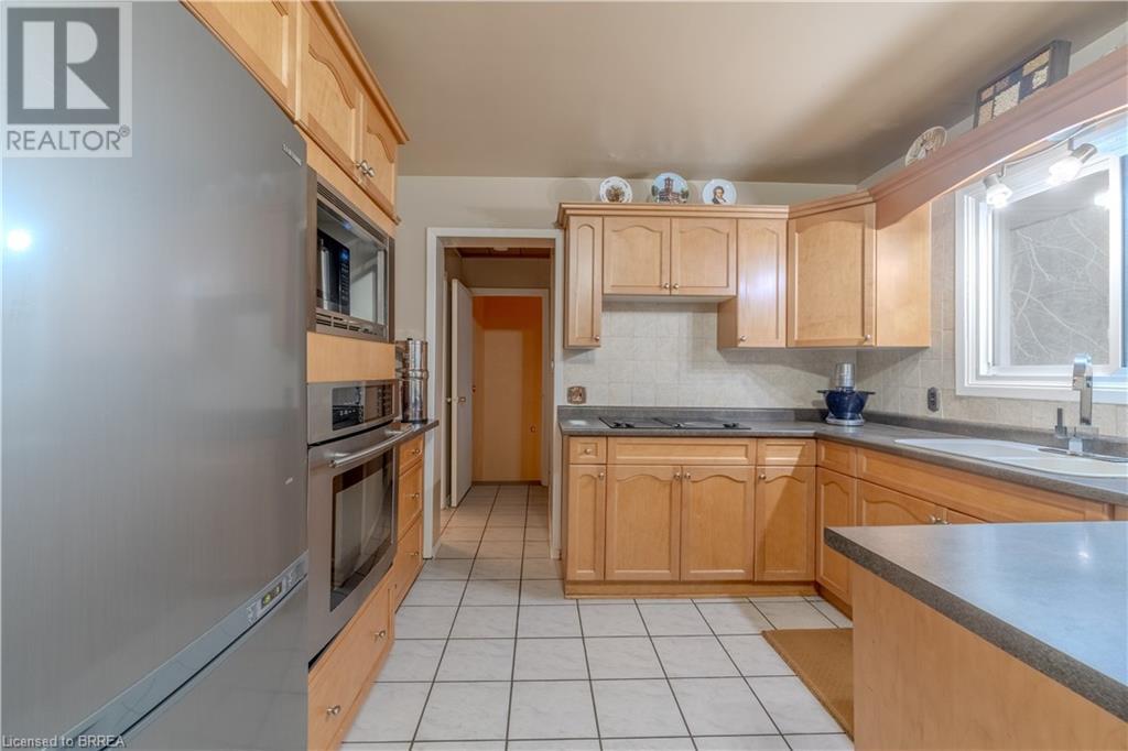 124 Madden Street, Brantford, Ontario  N3T 5M1 - Photo 8 - 40685094