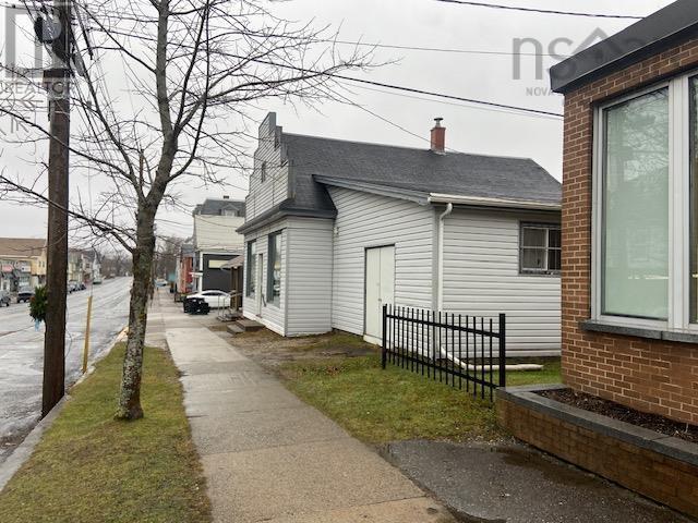 148 Water Street, Shelburne, Nova Scotia  B0T 1W0 - Photo 3 - 202428257