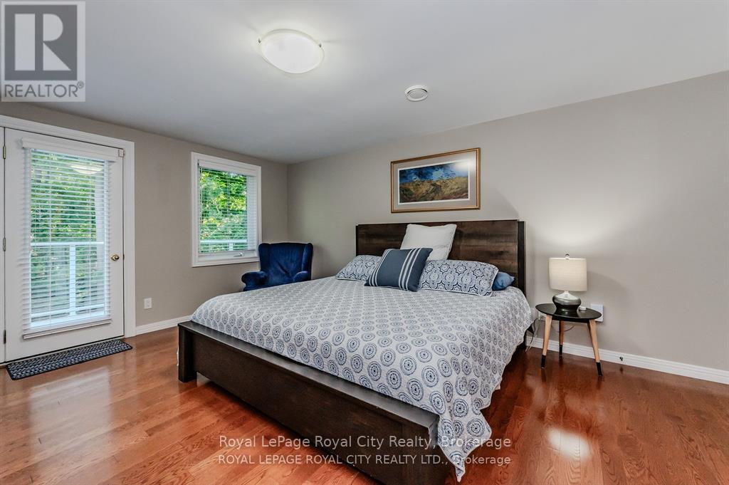 586 Eastgate Walk, Waterloo, Ontario  N2K 2W2 - Photo 25 - X11891953