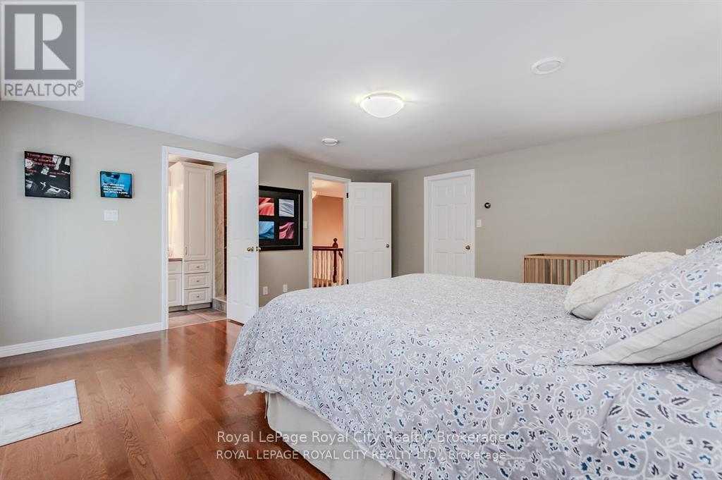 586 Eastgate Walk, Waterloo, Ontario  N2K 2W2 - Photo 29 - X11891953