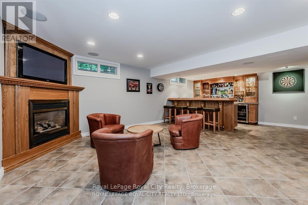 586 Eastgate Walk, Waterloo, Ontario  N2K 2W2 - Photo 34 - X11891953