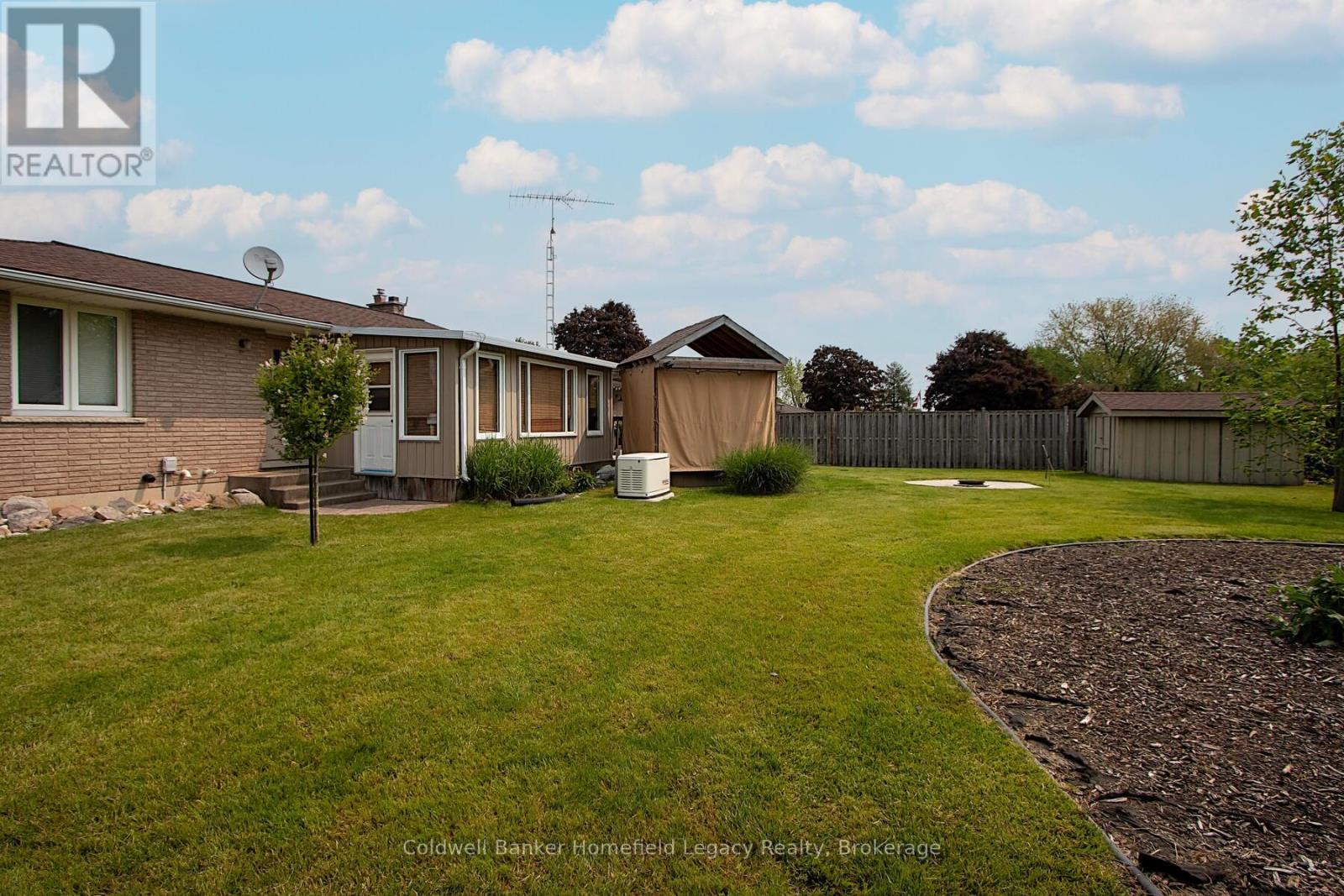 7 King Crescent, East Zorra-Tavistock, Ontario  N0J 1L0 - Photo 31 - X11891954