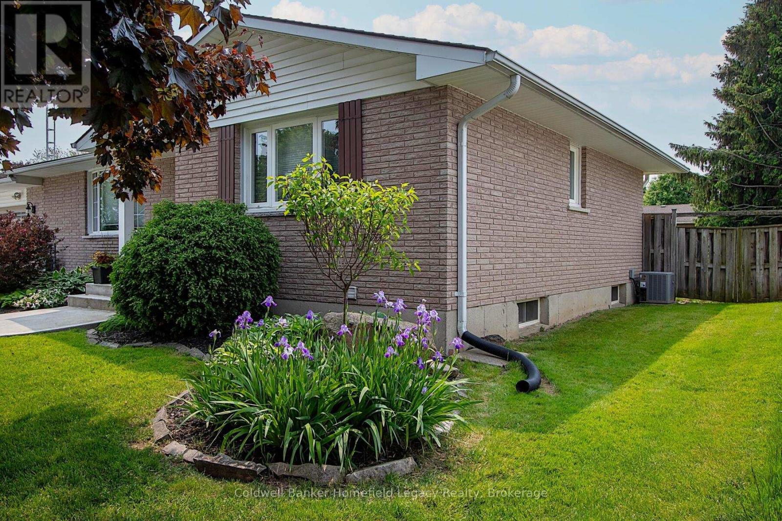 7 King Crescent, East Zorra-Tavistock, Ontario  N0J 1L0 - Photo 4 - X11891954