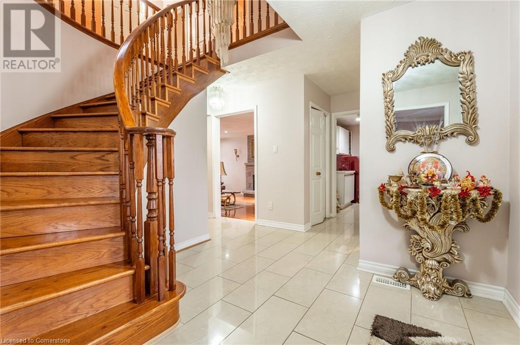 7 Grandoaks Drive, Hamilton, Ontario  L8V 5A9 - Photo 16 - 40685065