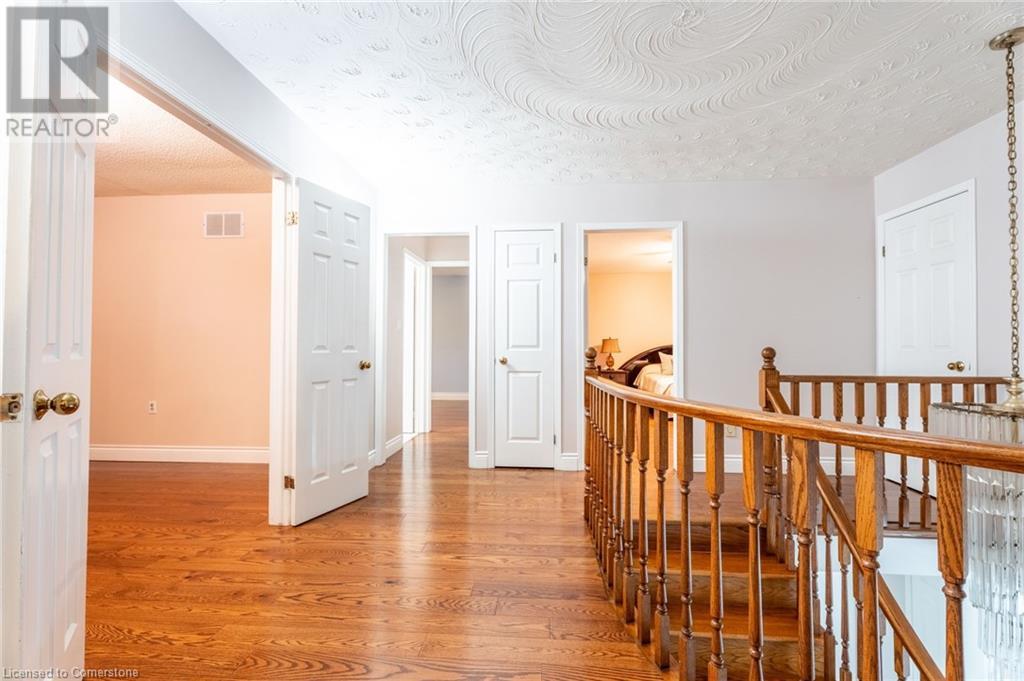 7 Grandoaks Drive, Hamilton, Ontario  L8V 5A9 - Photo 17 - 40685065