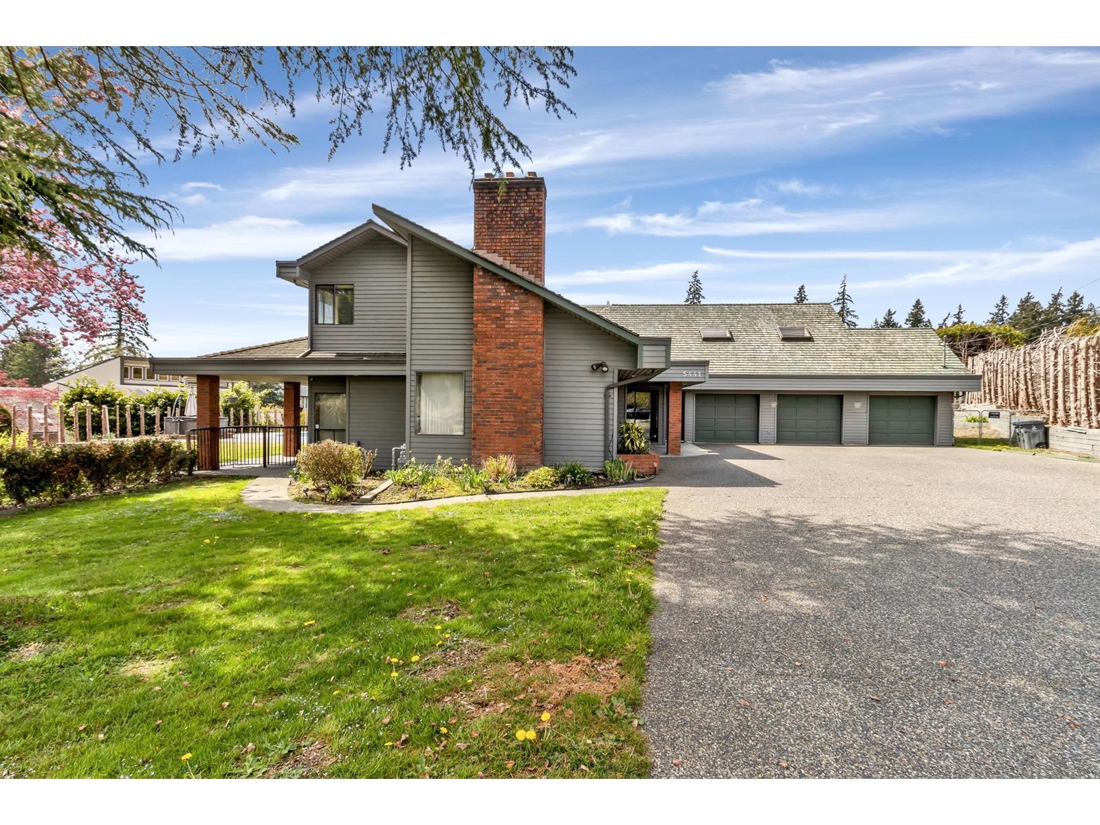 5441 128 Street, Surrey, British Columbia  V3X 1T8 - Photo 3 - R2950367