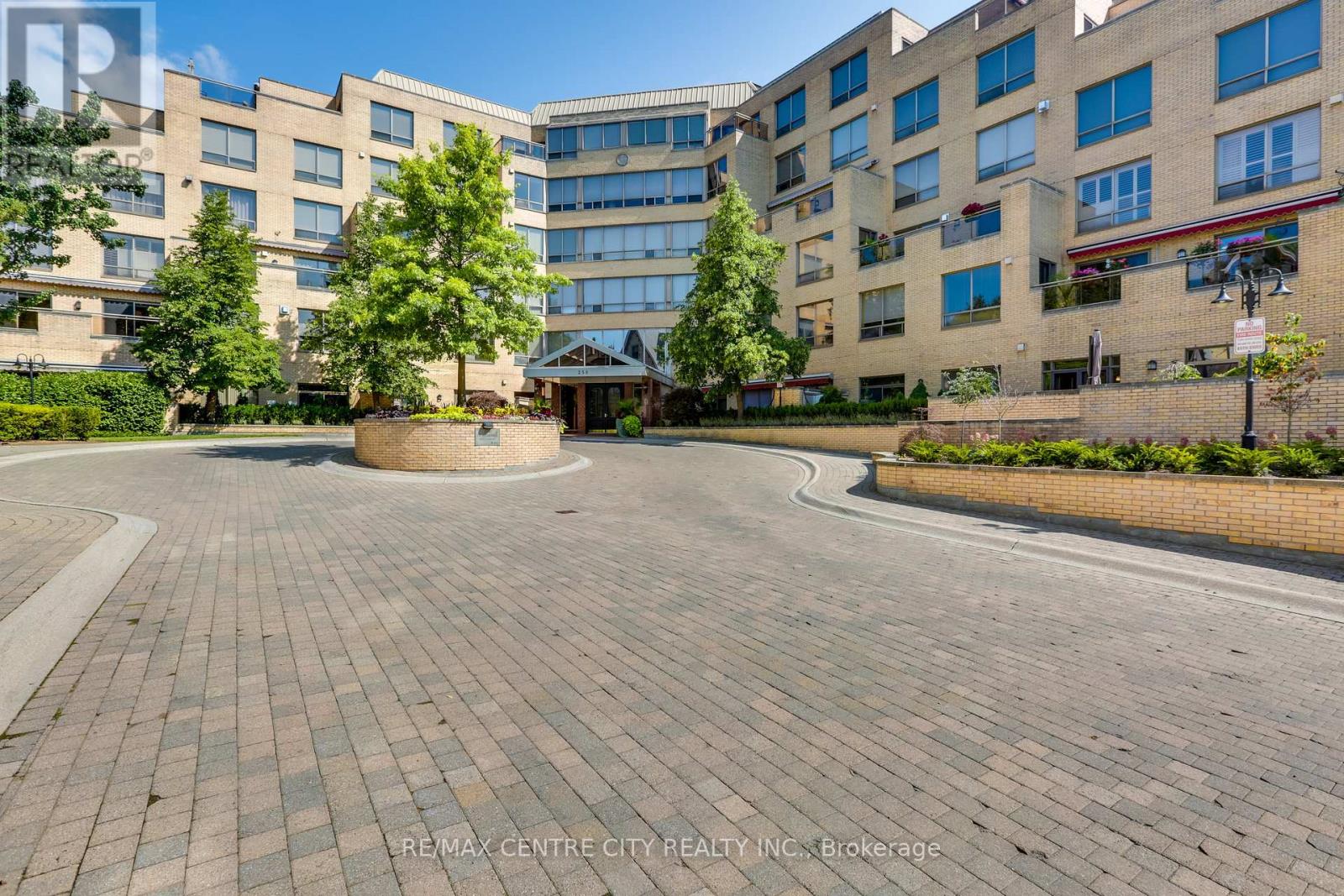 Property at 207 - 250 SYDENHAM STREET image 1