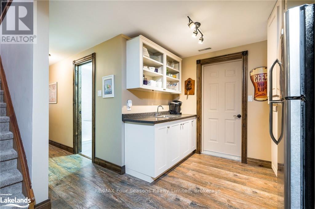 110 Scotts Court, Blue Mountains, Ontario  N0H 1J0 - Photo 27 - X10440252