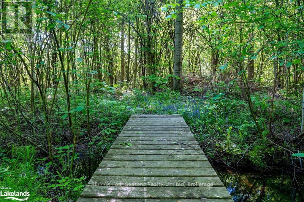 110 Scotts Court, Blue Mountains, Ontario  N0H 1J0 - Photo 31 - X10440252