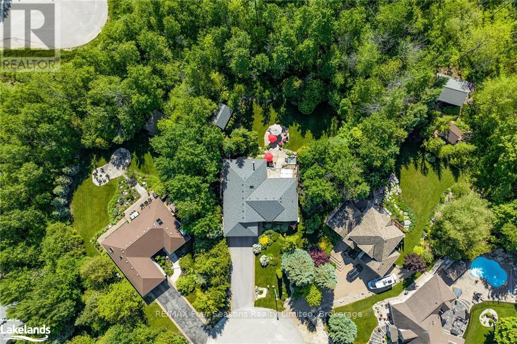 110 Scotts Court, Blue Mountains, Ontario  N0H 1J0 - Photo 35 - X10440252