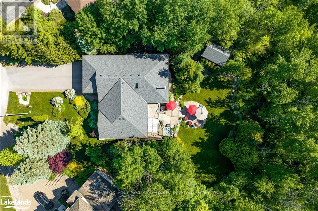 110 Scotts Court, Blue Mountains, Ontario  N0H 1J0 - Photo 38 - X10440252