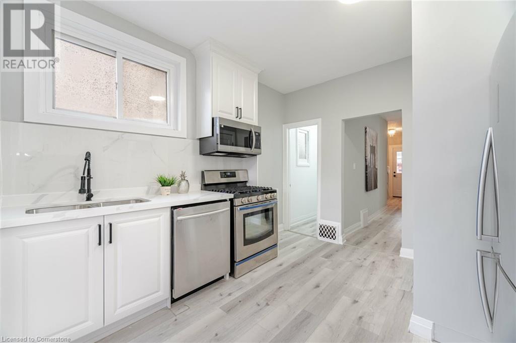 24 KEITH Street, Hamilton, Ontario