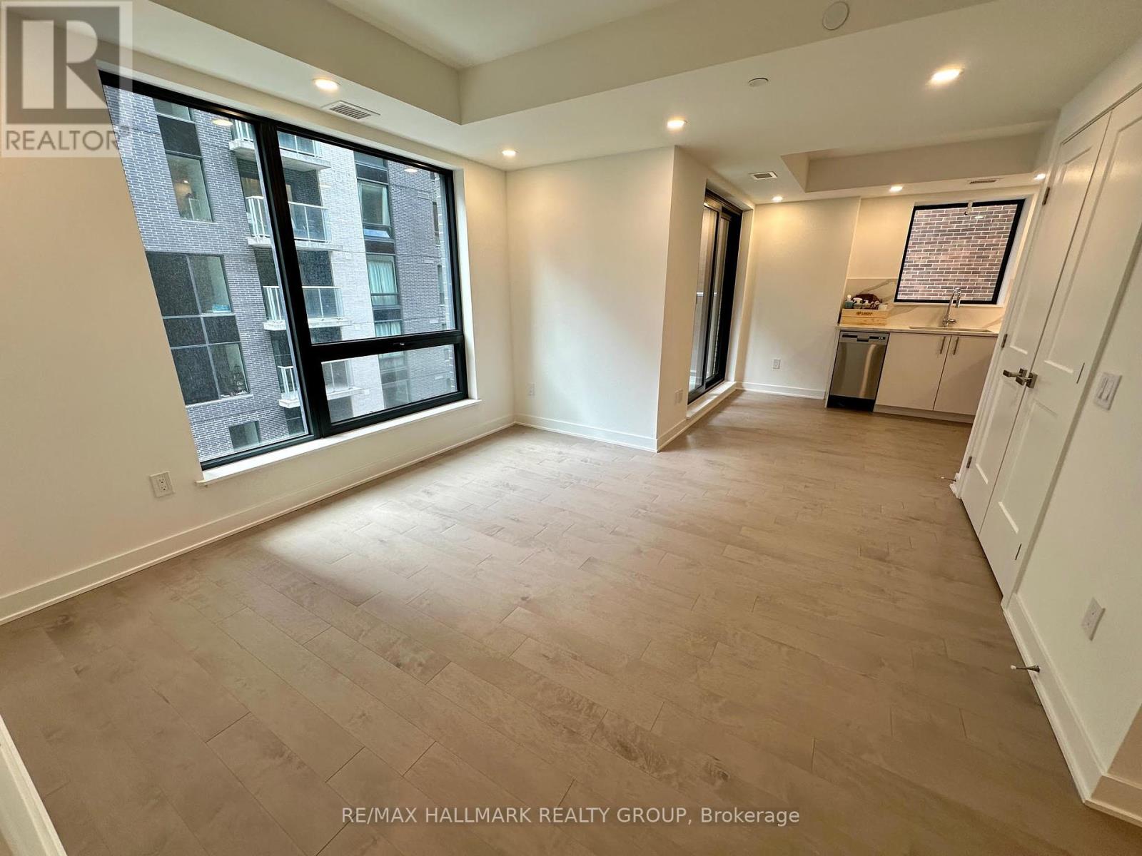 Property at 711 - 340 QUEEN STREET image 3