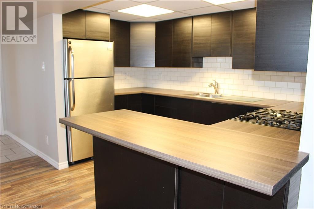 12 Bechtel Street Unit# B, Cambridge, Ontario  N3C 1Z6 - Photo 2 - 40684870