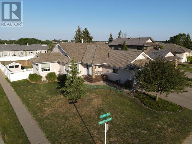 11 Parkview Estates Estates, Camrose, Alberta  T4V 4L3 - Photo 2 - A2182080