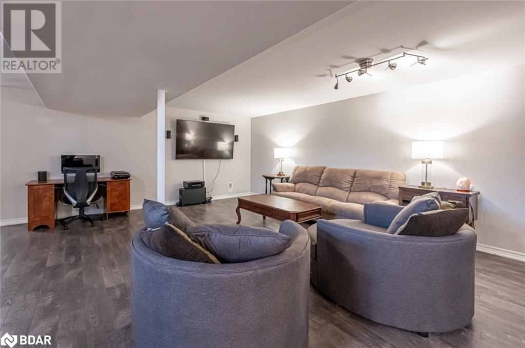 21 Keyzer Drive, Oro-Medonte, Ontario  L0K 2G0 - Photo 11 - 40683653