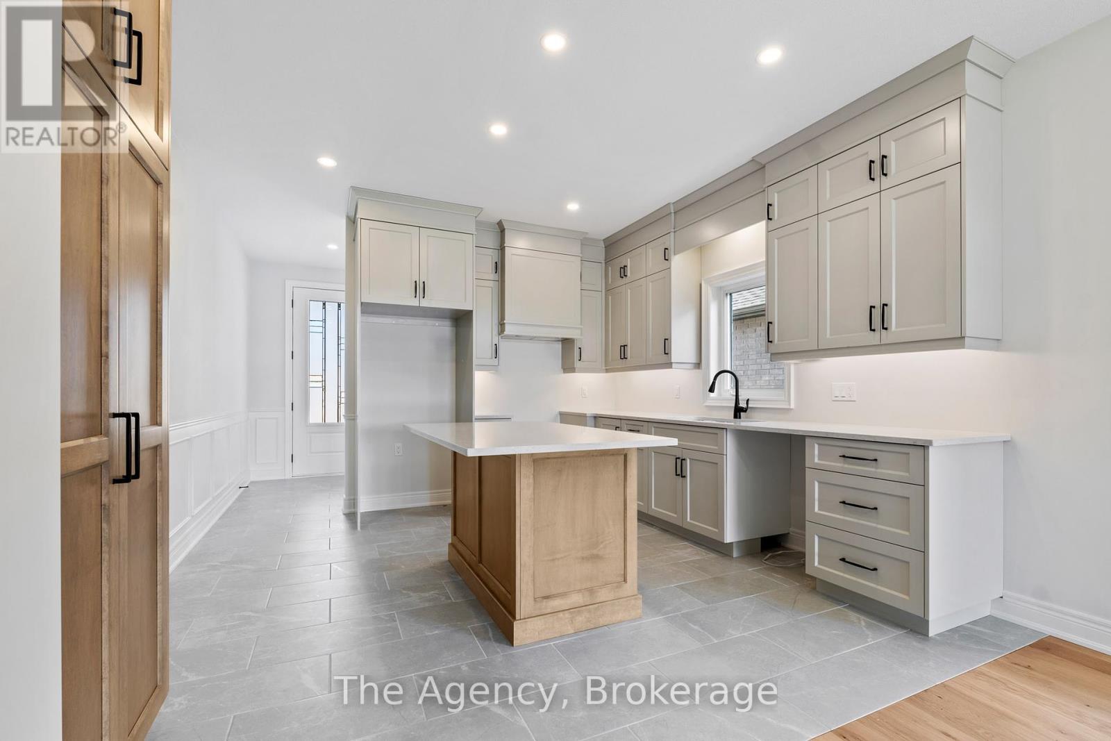 34 Marie Street, Pelham, Ontario  L0S 1E1 - Photo 6 - X11892145