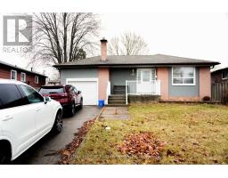 805 Krosno Boulevard, Pickering (Bay Ridges), Ca